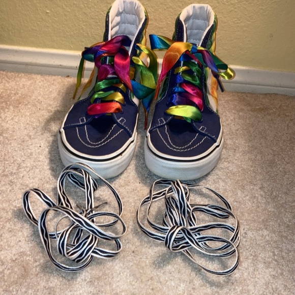 Limited Edition Crayola Off The Wall, Hi Top Sk8 Vans. Custom rainbow laces. - Picture 6 of 8